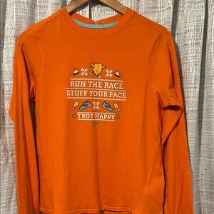 Brooks size small NWT Turkey Trot long sleeve t shirt